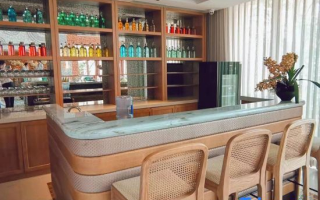 Qianshen Hotel