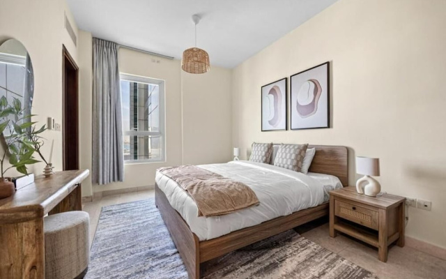 Bloomfields Elevated 2BR in Marina Heigh