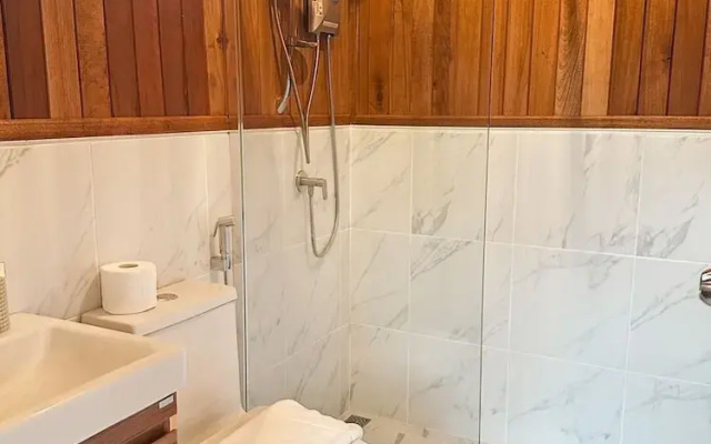 Lush Inn Phuket