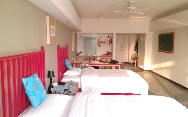 Yijia Room (Weifang Station)