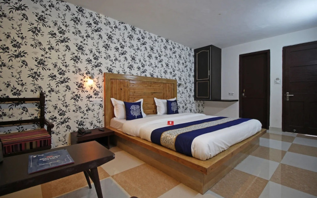 OYO 4945 Abdullah residency