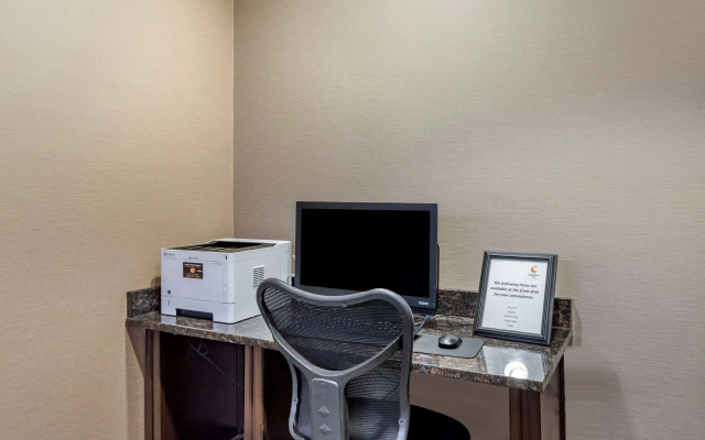 Comfort Inn Syosset - Long Island