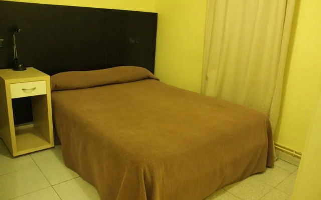 Hostal Baires