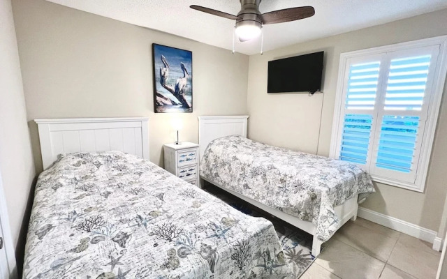 Pelican Beach 0716 2 Bedroom Home