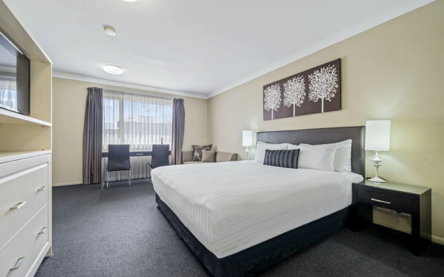 Best Western Plus Ambassador On Ruthven Motor Inn