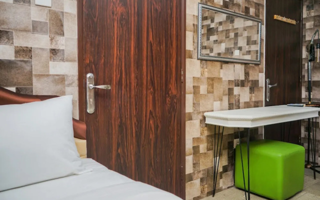 Relieved 1BR Apartment at Serpong Greenview