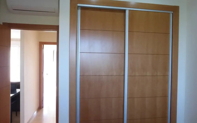 Beautiful 2 Bedroom 2 Bathroom Apartment With Pool
