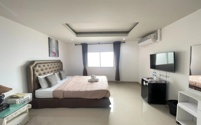 W-9 Hotel