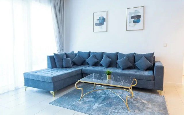 HAPPY SEASON I La Vie apartment