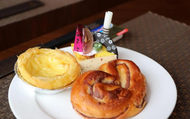 Binhai Jinling International Hotel