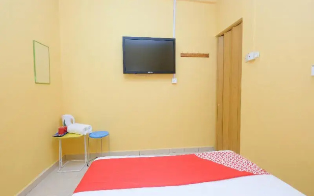 OYO 89694 de Lodge Hotel