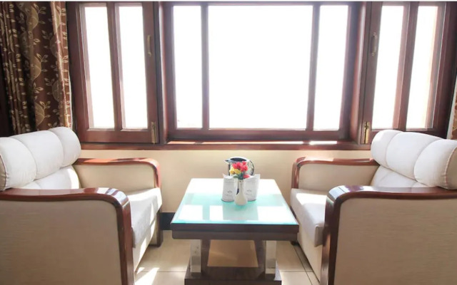 Hotel Asian Plaza Mcleodganj