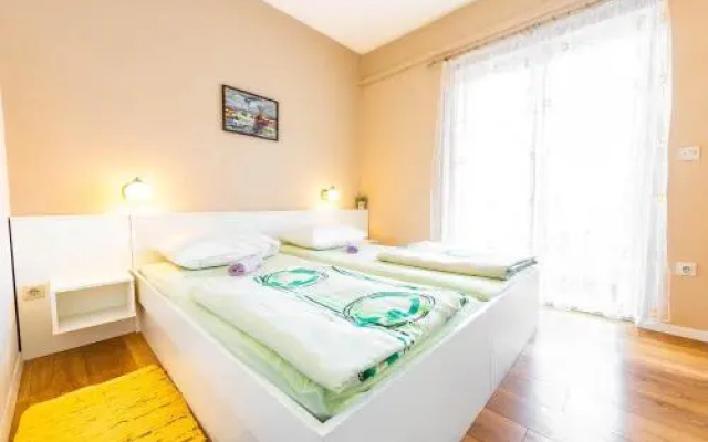 Apartments Adrijana