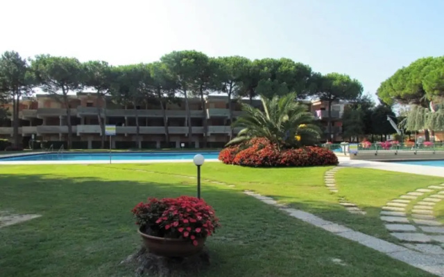 Studio With Direct Access to the Pool