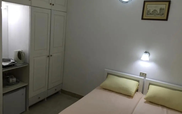Mini-Studio With Free Private Beach