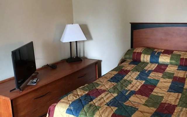 The Heights Inn Motel