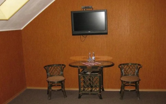 Transit Hotel