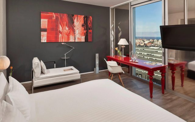 Melia Barcelona Sky