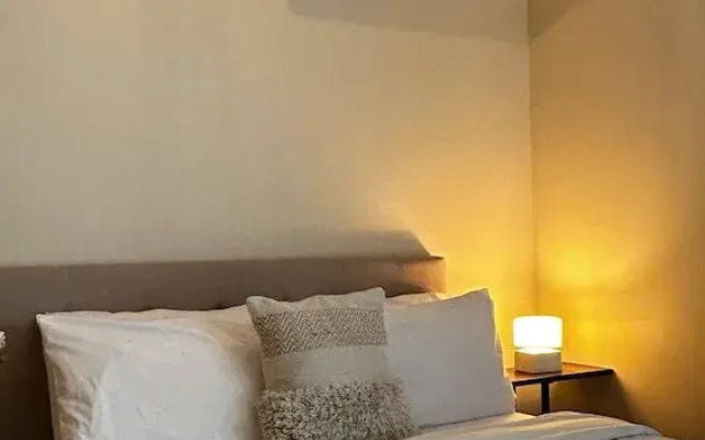Uptown Parksuites Tower Two