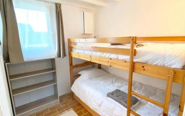 Maisonnette de charme Bord de mer Piscine