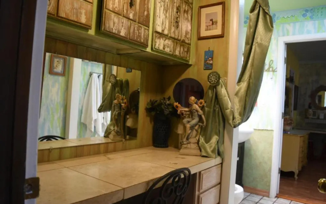 Dumplin Patch Bed & Breakfast