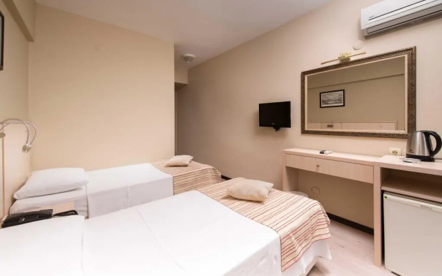 Ileri Hotel & Apartments