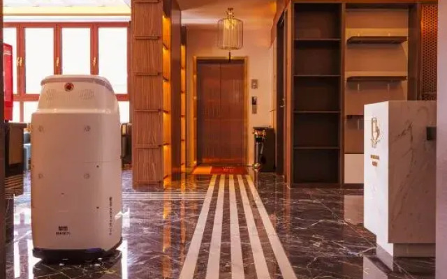Jinjiang Metropolo Hotel (Qingdao Huangdao Golden Beach Resort, SUST)