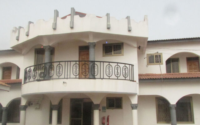 Отель Malbert Inn Guest House вид на фасад