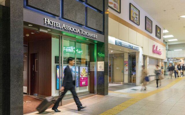 Hotel Associa Toyohashi вид на фасад