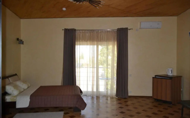 Lazurny Guest House