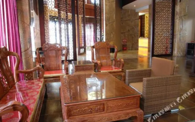 Xinde Julongyuan Holiday Hotel