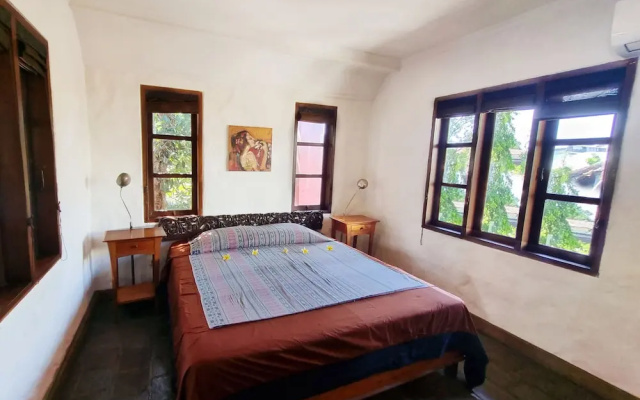 Flash Back Bungalow