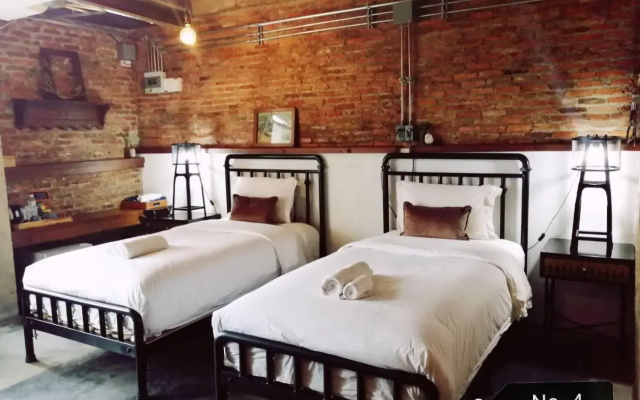PX122 DBest HOTEL