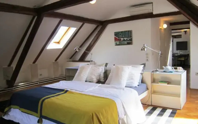 Loft Apartment SHOOFIT