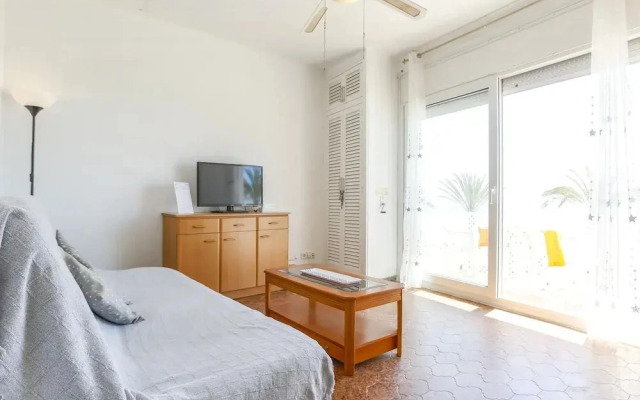 Apartamento Acogedor en Primera Linea Liliane