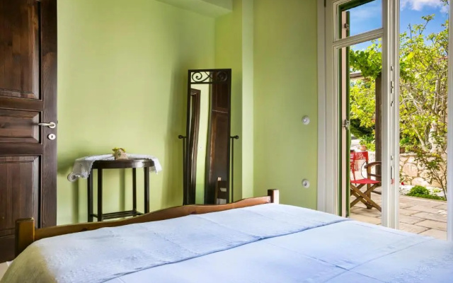 Country Villa Atheras