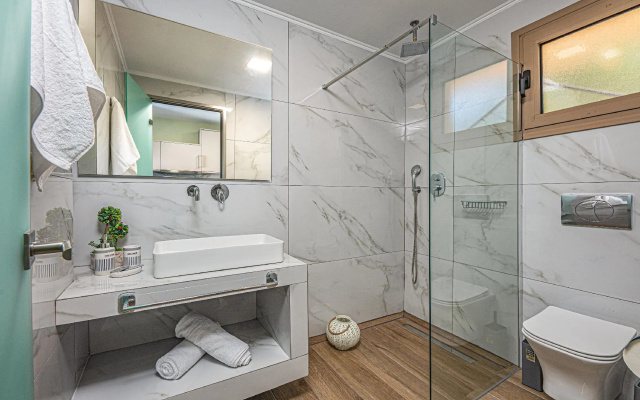 Kozanos Suites with Private Pool