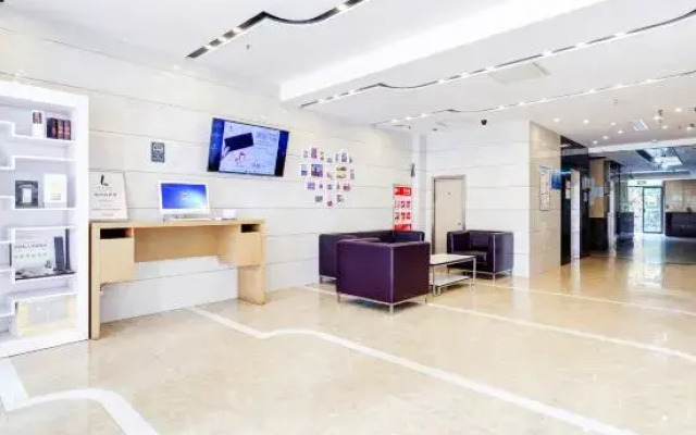 Lavande Hotel (Xi'an Daduxu Yanpingmen Subway Station)