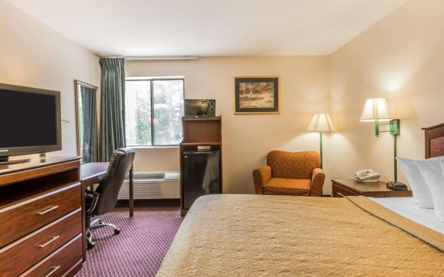 Quality Inn Pell City I-20 exit 158