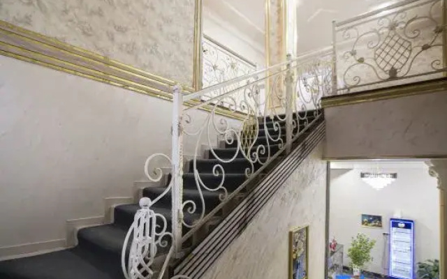 Art Home Hotel