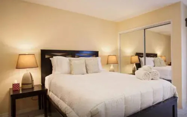 Burbank Spectacular Apt. Suite