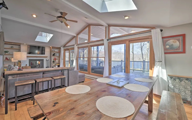 Locust Lake Village Cabin w/ Deck & Lake View!