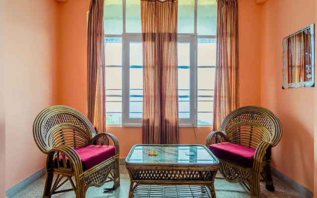 OYO 14127 Home Doon View 3BHK Library Chowk