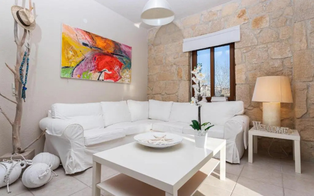 Pure White Suite Elani