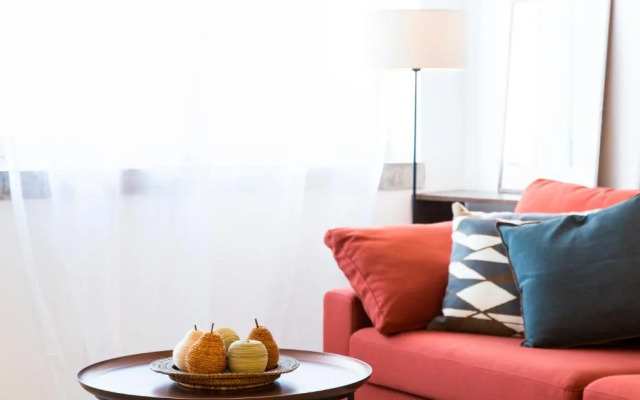Amazing City Center 2 bdr flat!