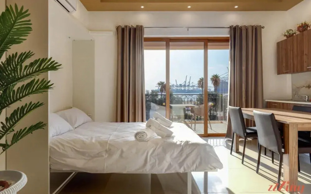 Luxurious Duplex Seafront Apt With Amazing Views