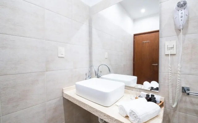 Bemar Carmelo Hotel