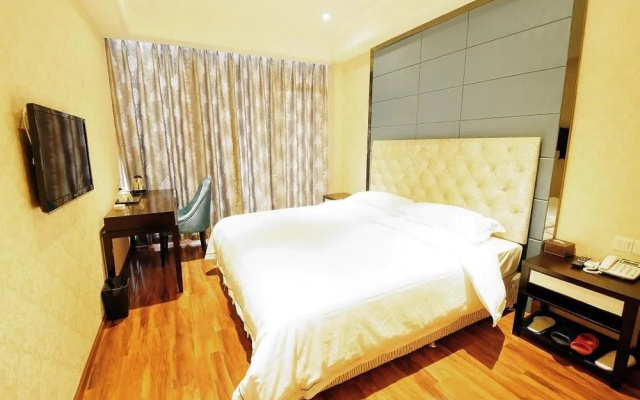 Eden Hotel