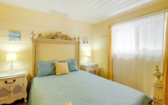 Between the Dunes: Breezy Beachfront Oceano Home!