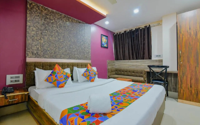 Fabhotel Middleton Desire